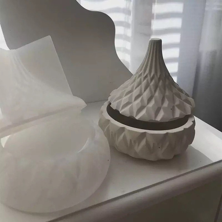 قالب سیلیکونی قندان هرمی وارداتی