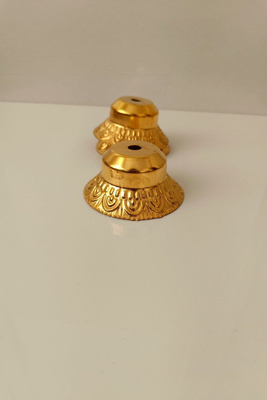 پایه گنبدی طلایی
